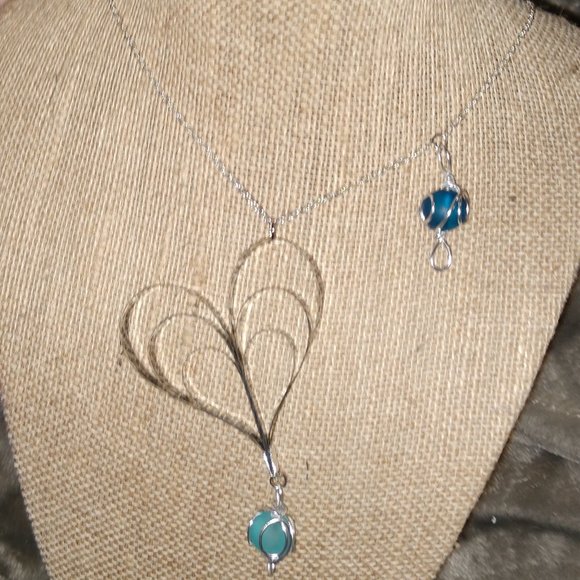 Necklace - Picture 2 of 6